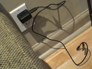 2010-12-14-Cellphonecharger.jpg