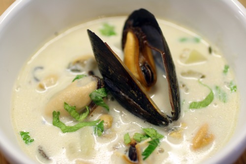 2011-01-21-SARETSKYMusselChowder.jpg