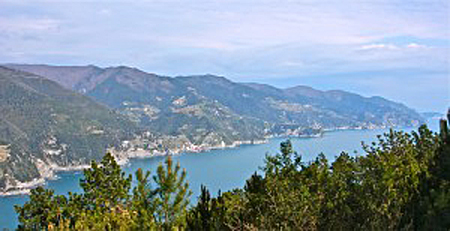 2011-03-03-CinqueTerre_ChuckWolfe300x154.jpg