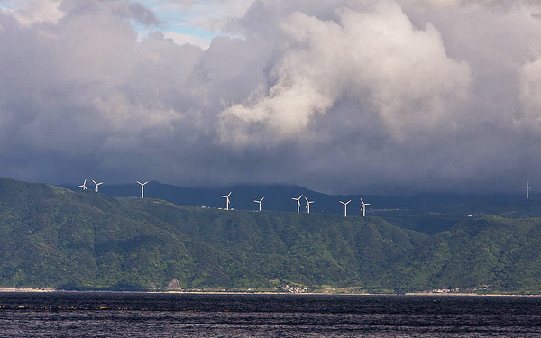 2011-03-17-japanwindfarm.jpg