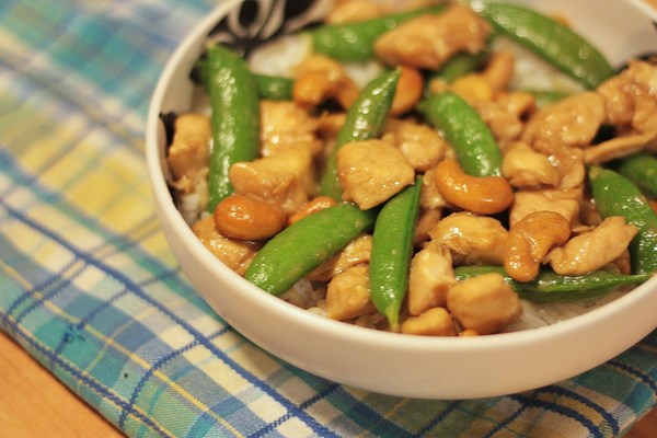 Look Ma, No Oven! Dorm Room Cashew Chicken (In The Microwave ...