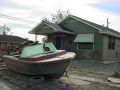 2011-04-20-BoatFrontYard.jpg