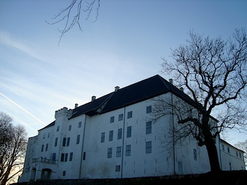 2011-05-09-images-Castle.JPG