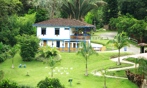 2011-06-22-colombiahouse.jpg