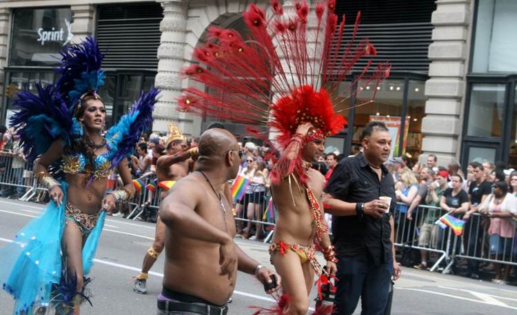 2011-06-27-Gay_Pride_Parade_NYC_2011_X.jpg