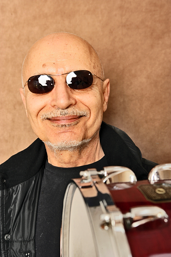 2011-07-03-Paul_Motian_lowbyJohnAbbott_5587.jpg