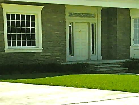 2011-07-08-Lawn1_ChuckWolfe1.jpg