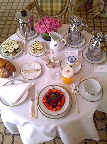 2011-09-13-LookingoverthebeautifulPetitDejeuner.jpg