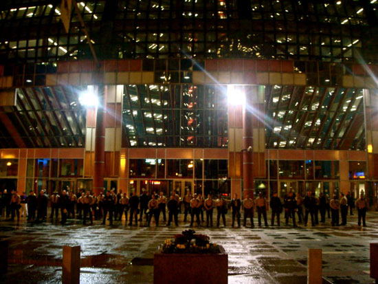 2011-11-01-occupythompsoncenter.jpg
