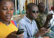 2011-11-02-kiwanja_uganda_texting_2s.jpg