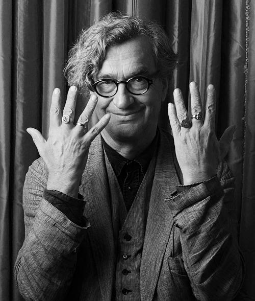 2011-12-17-wimwenders1bw.jpg