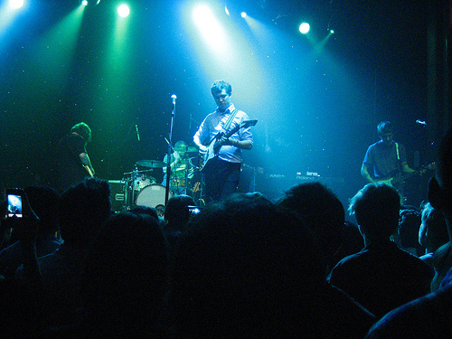 2012-01-07-surferblood.jpg