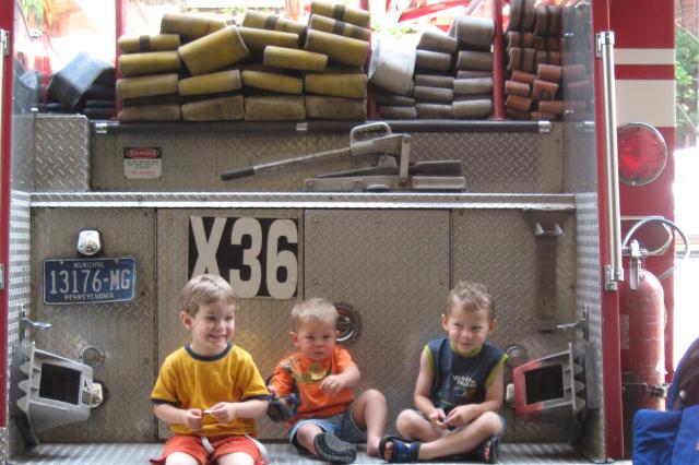 2012-01-10-3boysonfiretruck.jpg