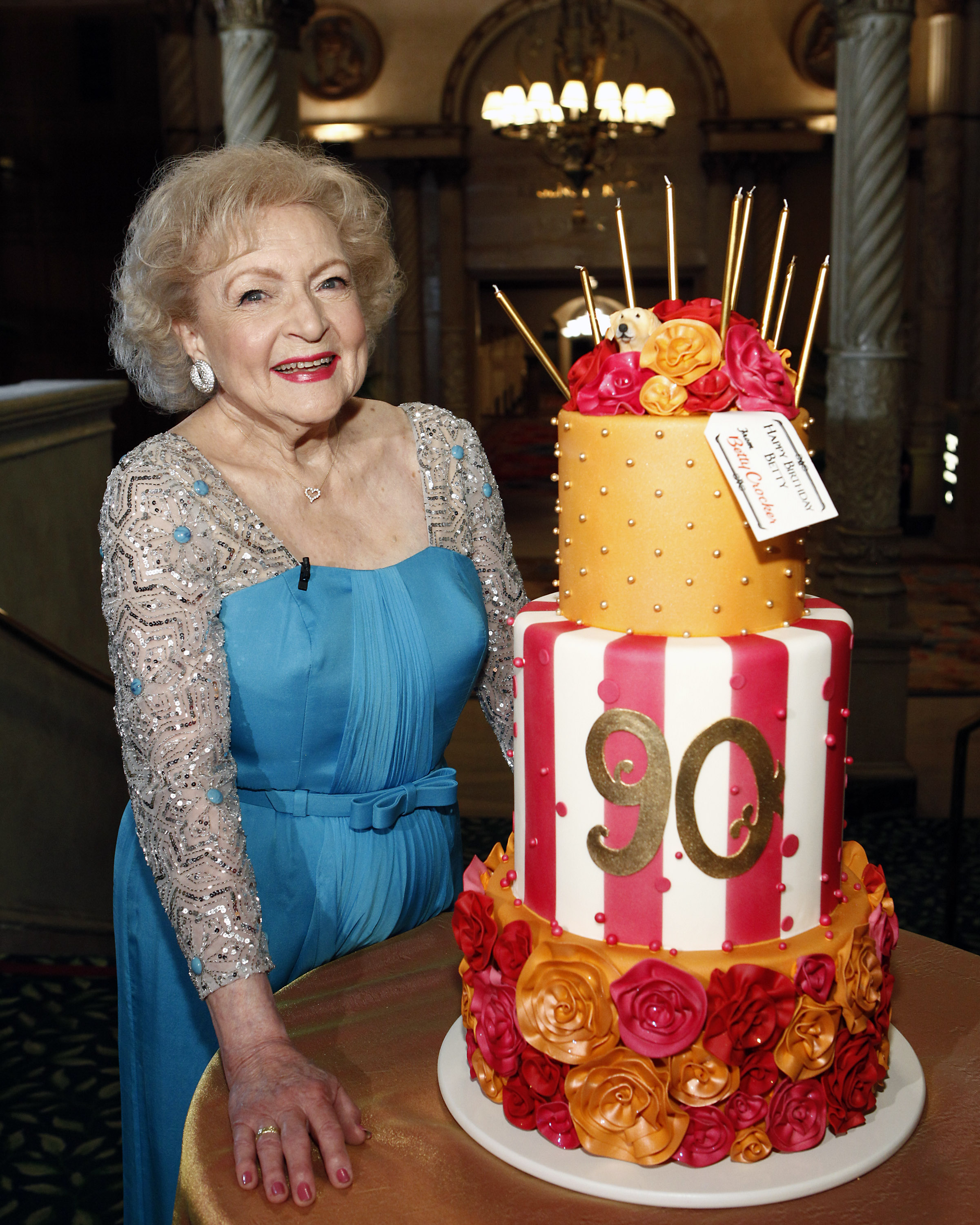 Betty White Betty Crocker Celebrate 90th Birthday With Triple