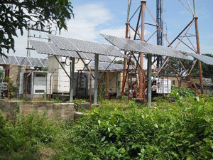 2012-01-14-TelecompoweredbysolarIndia.jpg