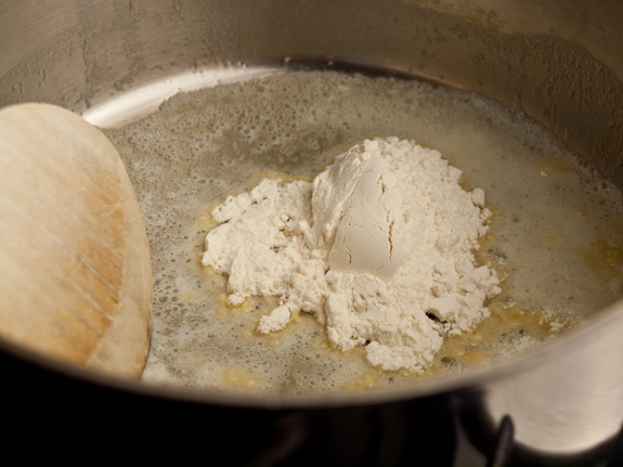 2012-02-03-artichokespinachdip3.jpg