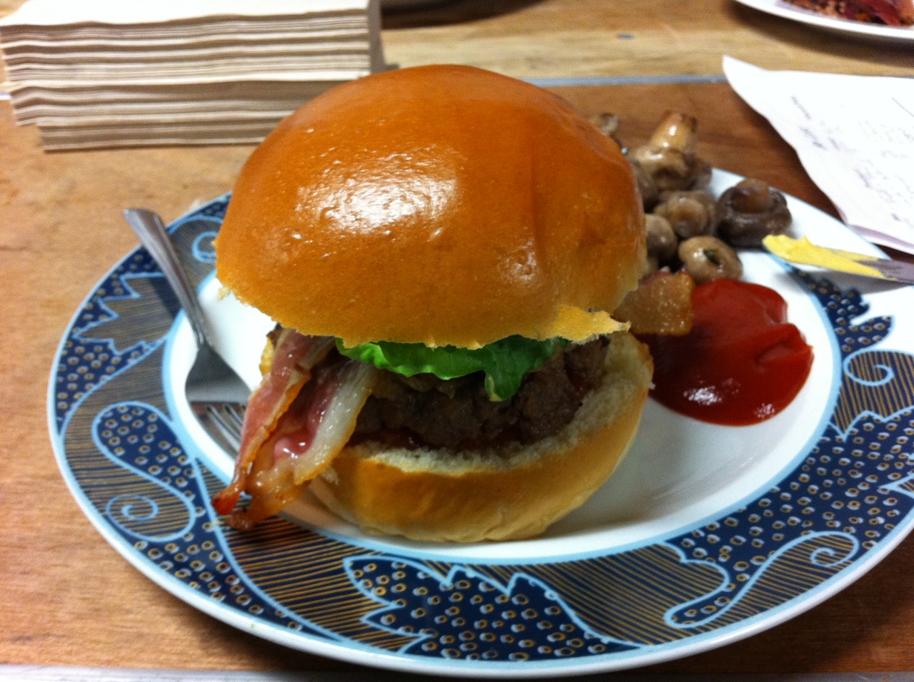 2012-02-28-BurgerFamilyMeal.jpg