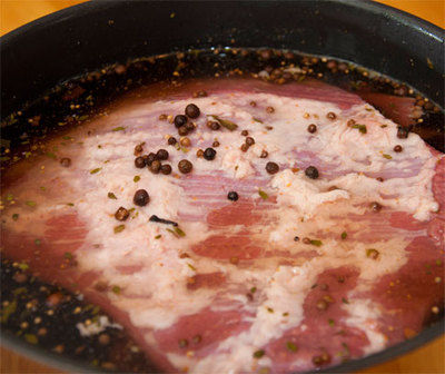 2012-03-02-corned_beef_brining.jpg