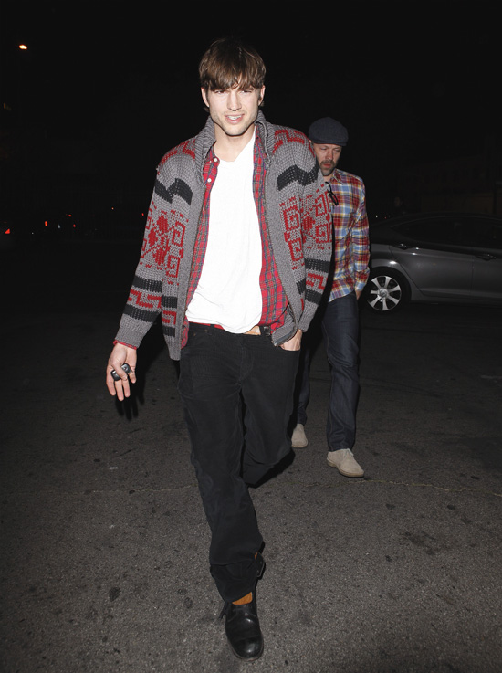 Ashton Kutcher's Night Out With Rumer Willis (PHOTOS) | HuffPost