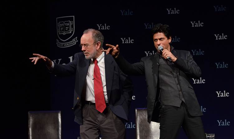 2012-04-13-Shah_Rukh_Khan_Yale_F.jpg