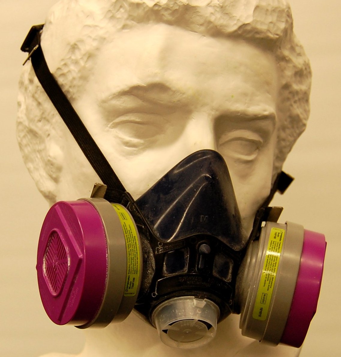 2012-05-04-gasmask.jpg