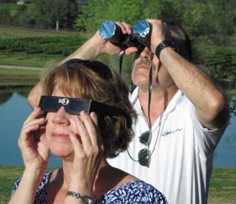 2012-05-21-eclipse_watchers.jpg