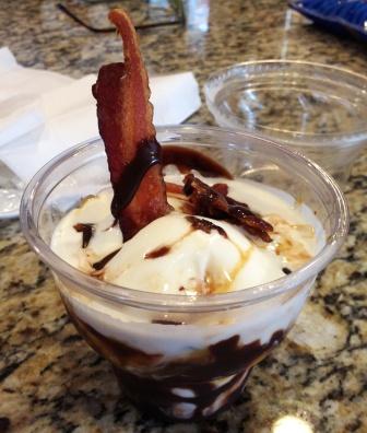 2012-06-15-baconsundae1.jpg