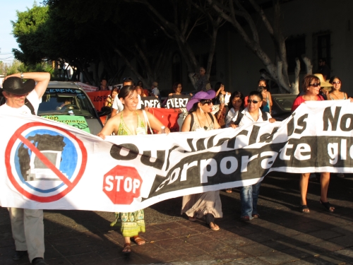 2012-06-18-LaPazDemonstration2.jpg