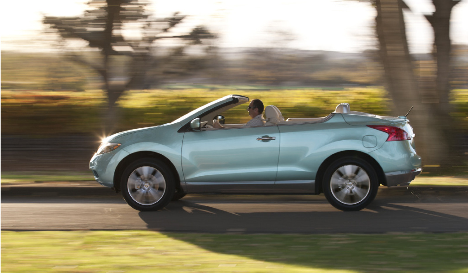 2012-06-19-2012_nissan_murano_cross_cabriolet_sd_act.jpg