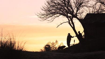 2012-06-25-sunsetentrerios.jpg