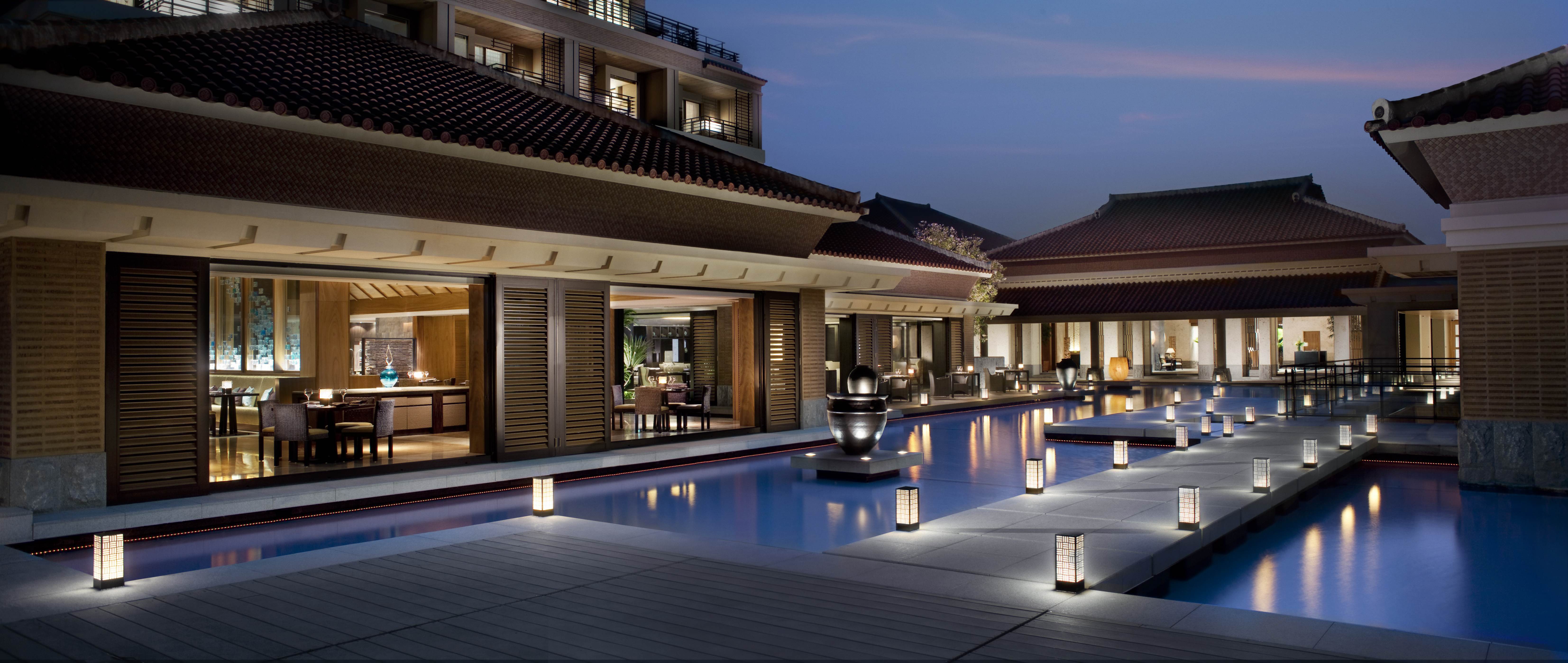 Luxury much. Окинава элитное фото. Гостиница на море в китайском стиле. Ritz-Carlton Kyoto. Ritz Carlton Langkawi.