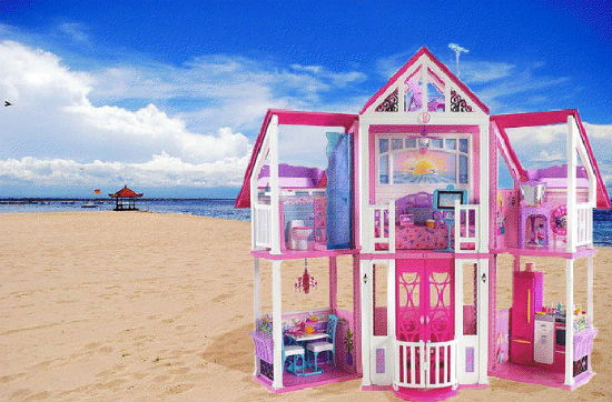 small barbie house