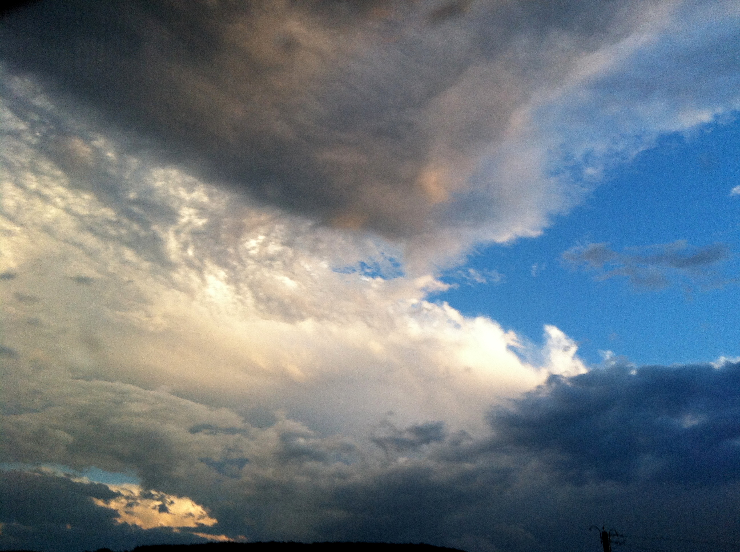 2012-08-03-layerclouds.JPG