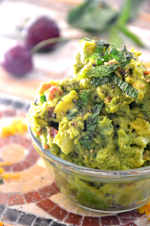 2012-08-09-grilledcherryguacamole8.jpg