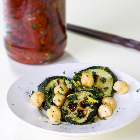 2012-08-23-zucchiniandchickpeasalad.jpg