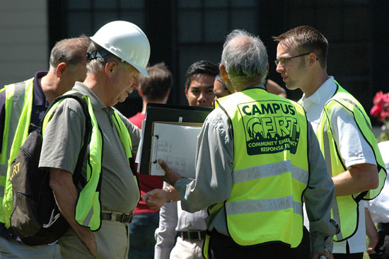 2012-09-04-menlo-images-menlocollegeemergencydrill550w.jpg