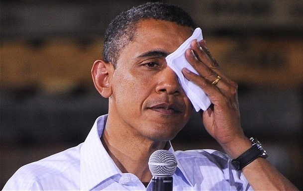 2012-09-10-Obamawipingsweat.jpg