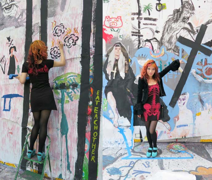 2012-09-17-120528_berlin_art_gallery_paintings_exhibit_young_artists_skeleton_dress_colored_hair_6.jpg