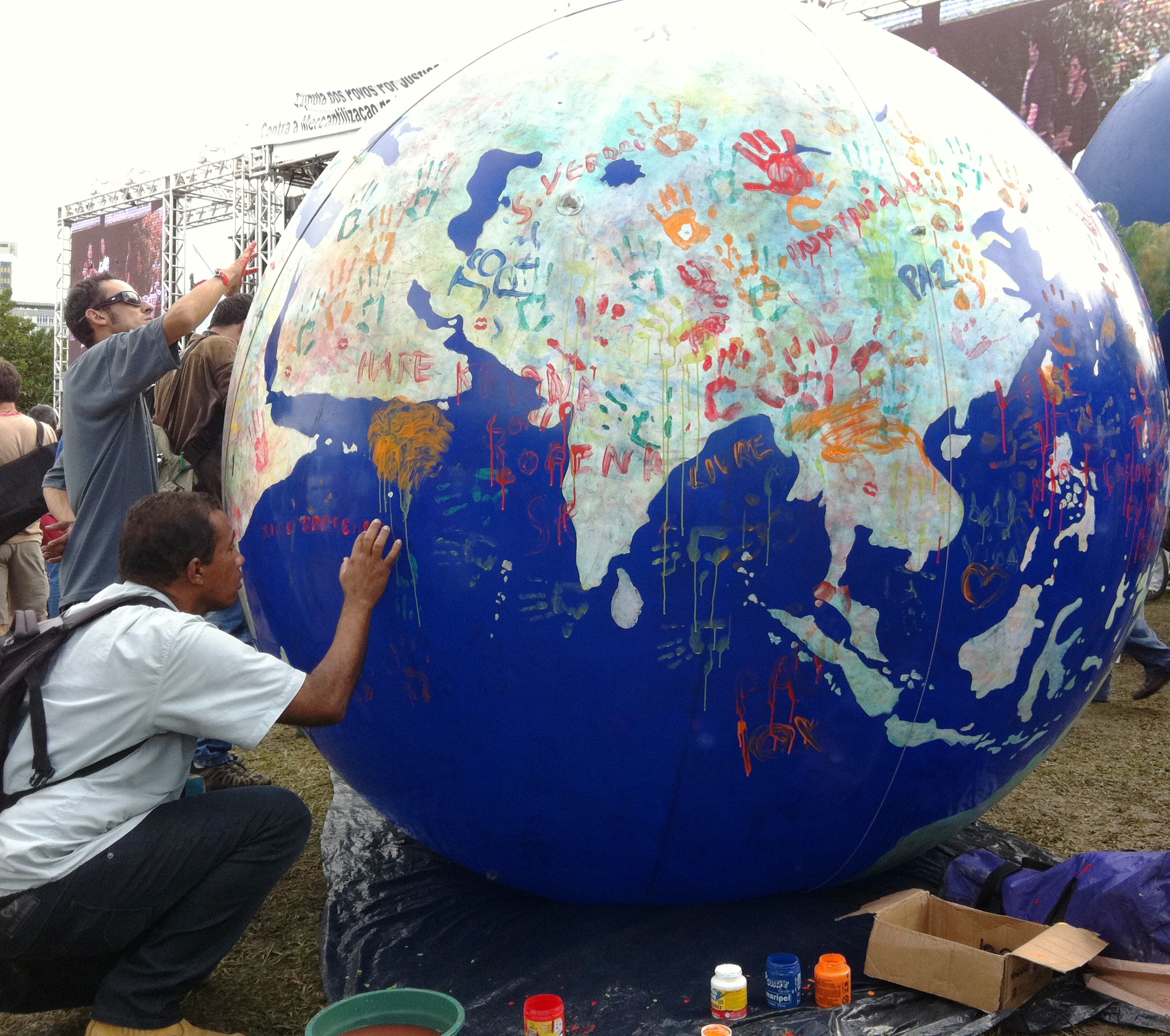 2012-10-15-paintingtheworld.JPG