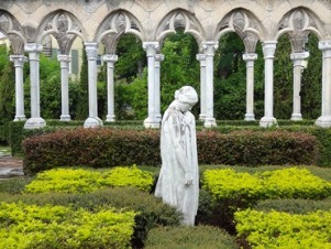 2012-10-16-cloister.jpg