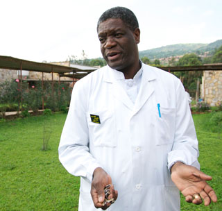 2012-10-25-drmukwege.jpeg