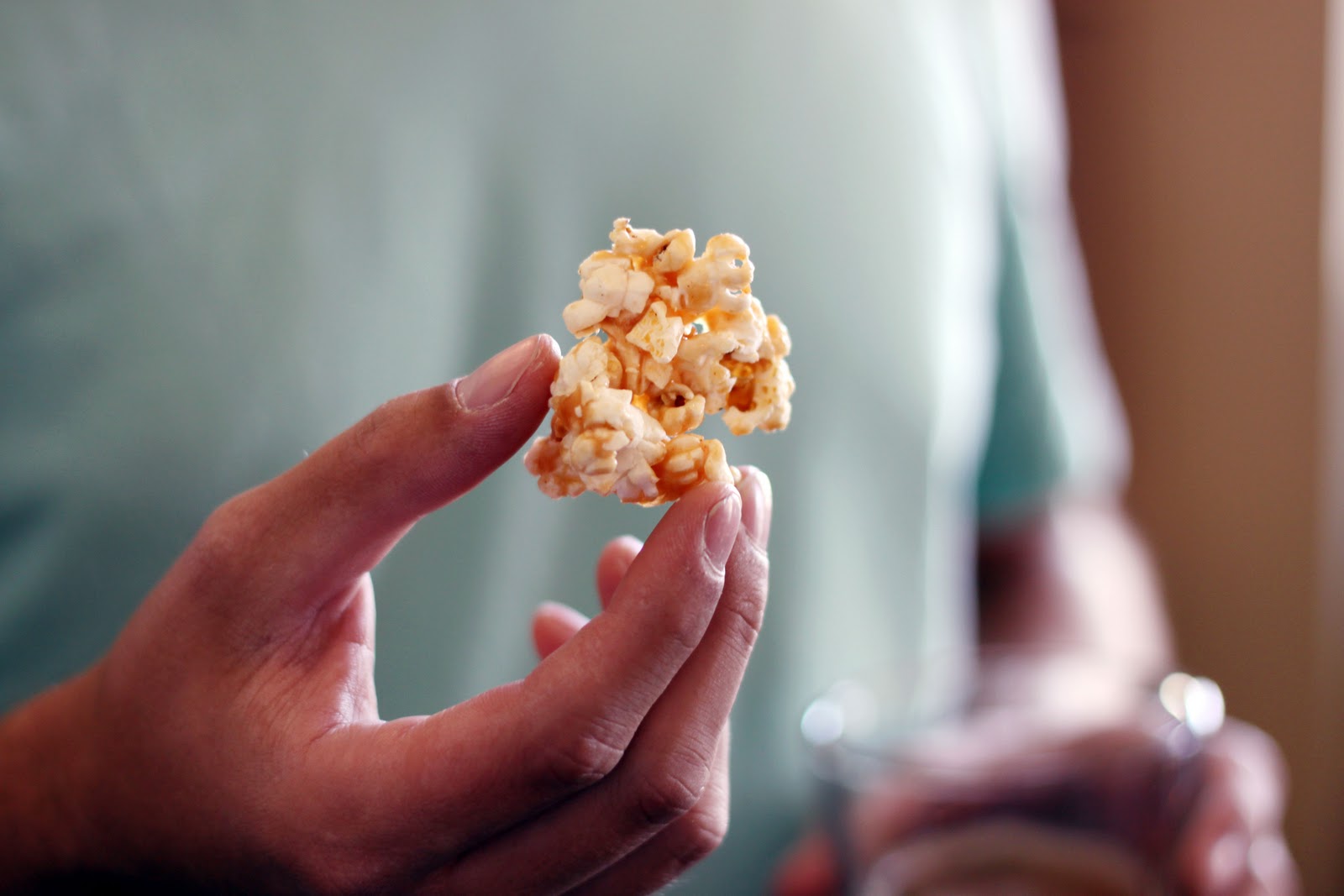 2012-11-26-BaconCashewCaramelCorn6.jpg