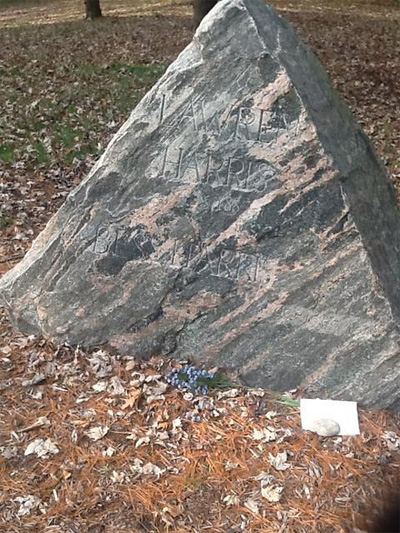 2012-11-29-tombstone.jpg