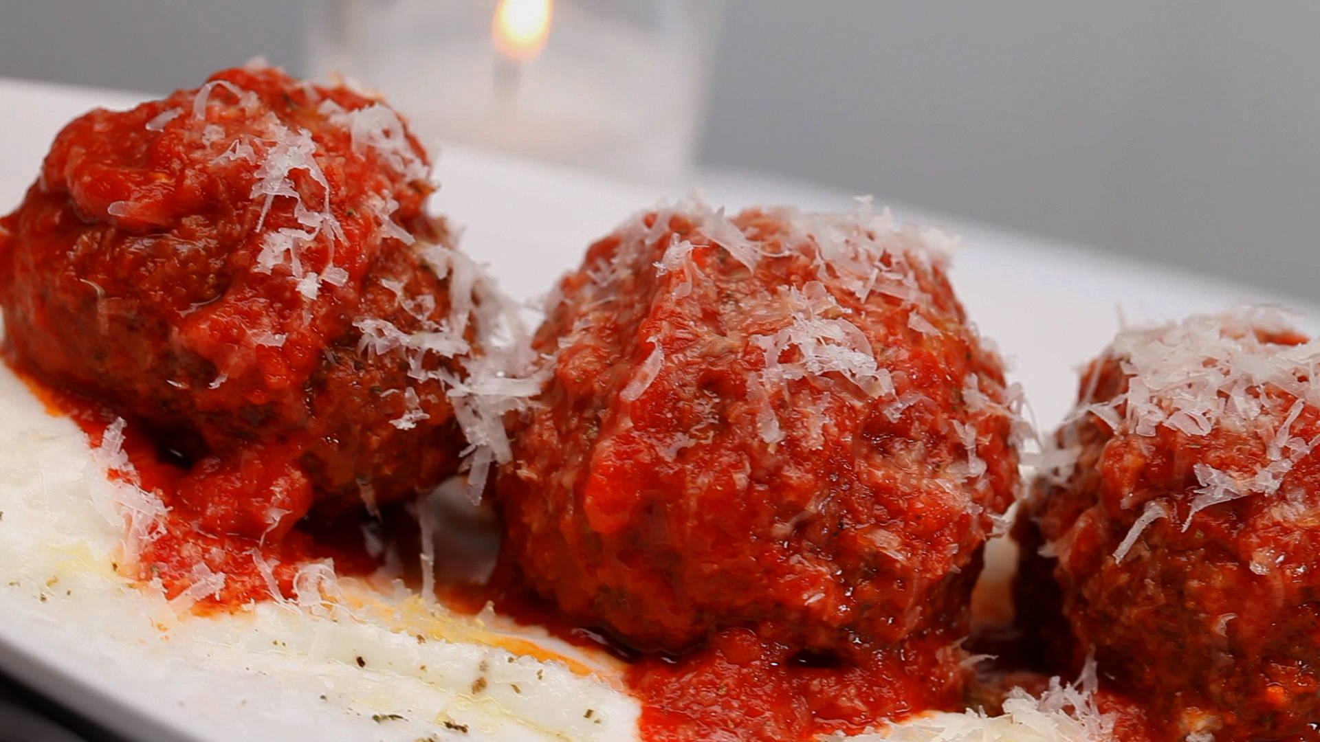 2012-12-05-VicCasanova_GUSTO_Meatballs_Still.jpg