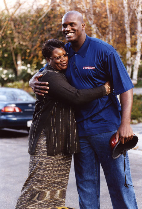 2012-12-06-LucilleONealwithShaquille.jpg