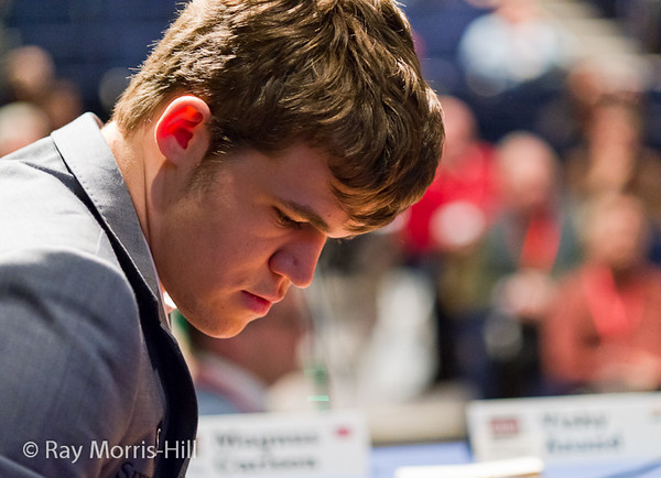 Carlsen beats Polgar to break Kasparov record in London Classic