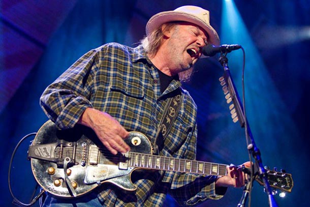 2012-12-14-neilyoung.jpg