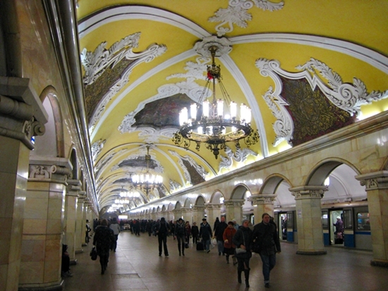 2012-12-17-TopMoscowTravelTipsMoscowMetroKomsomolskayaStation.jpg