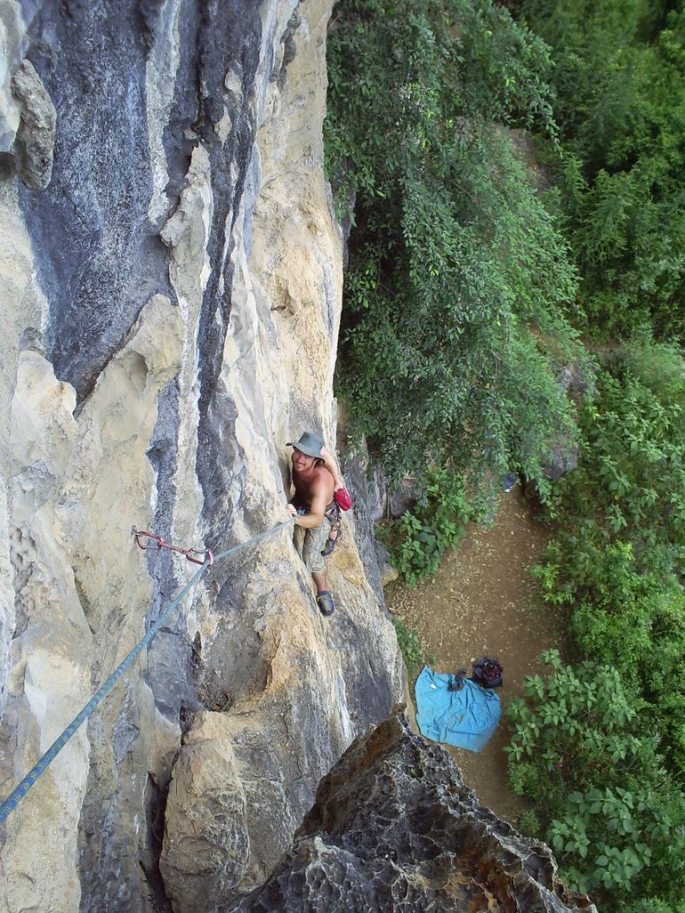 2013-01-03-Yangshuorockclimbing2.jpg