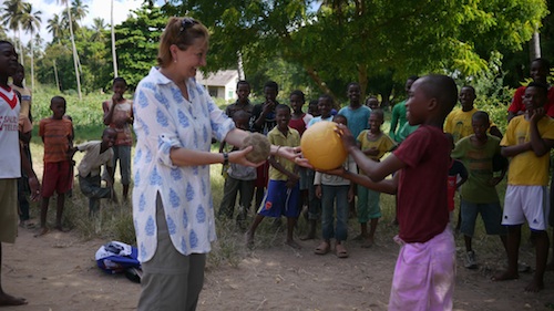 2013-02-01-SandraCressOWFPTradesOWFwithZanzibariYouthJan2013.jpg